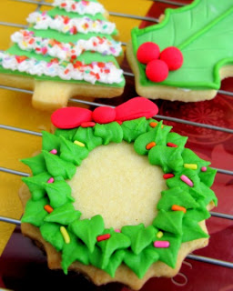 Nice Decoration of Christmas Wreath Cookies on table free download Christian Christmas image