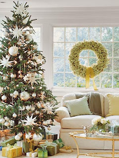 Christmas wreath on window and Christmas tee with white stars and white Christmas balls(baubles) decoration Christmas photo free download Christian Christmas coloring pages and Christmas decorating ideas images