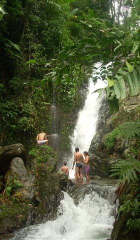 [DSCN0962+(Small).JPG]