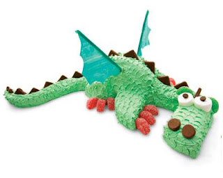 Cake in the shape of a green dragon