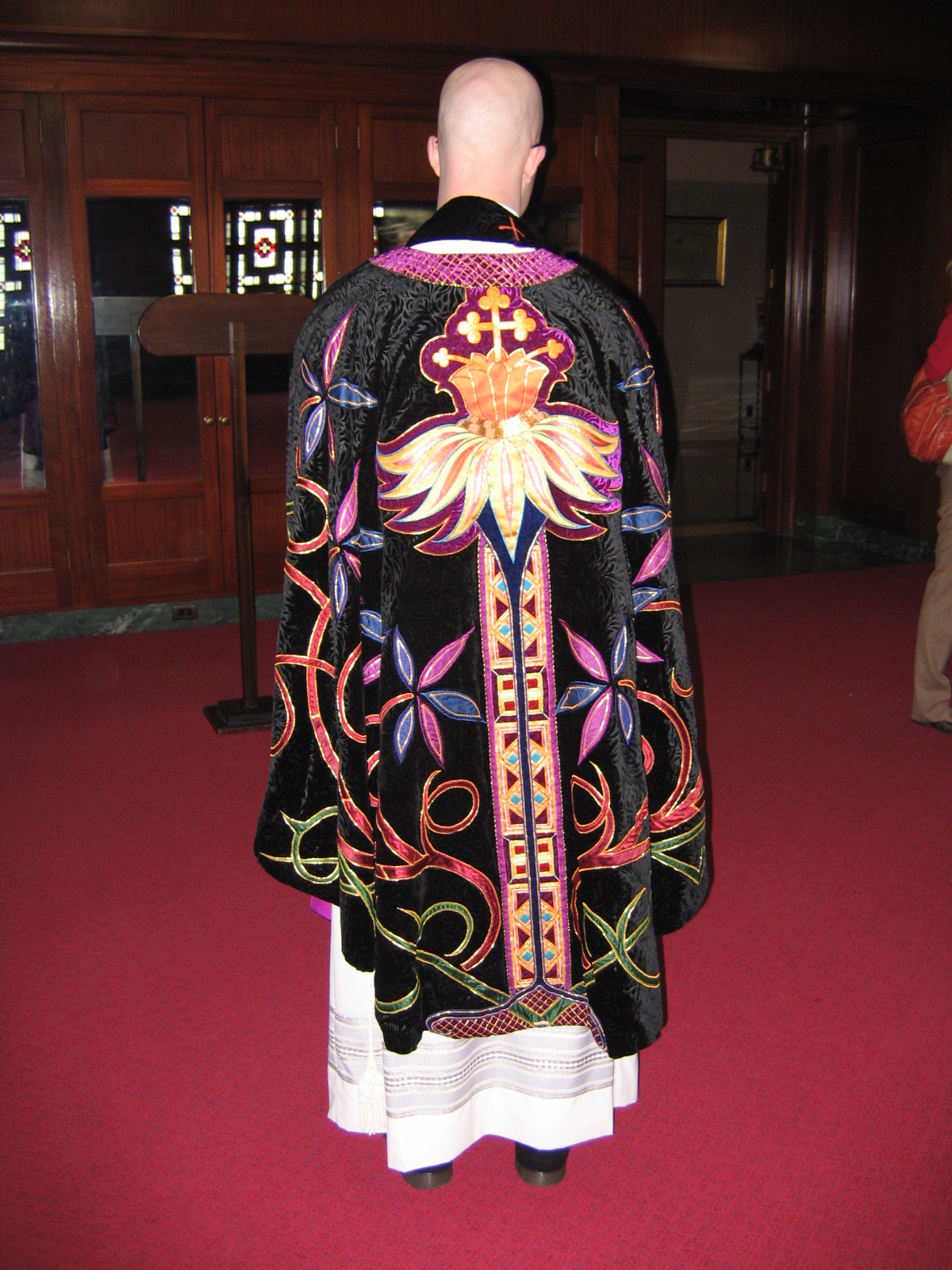 [FatherSchnippel'sBack.JPG]