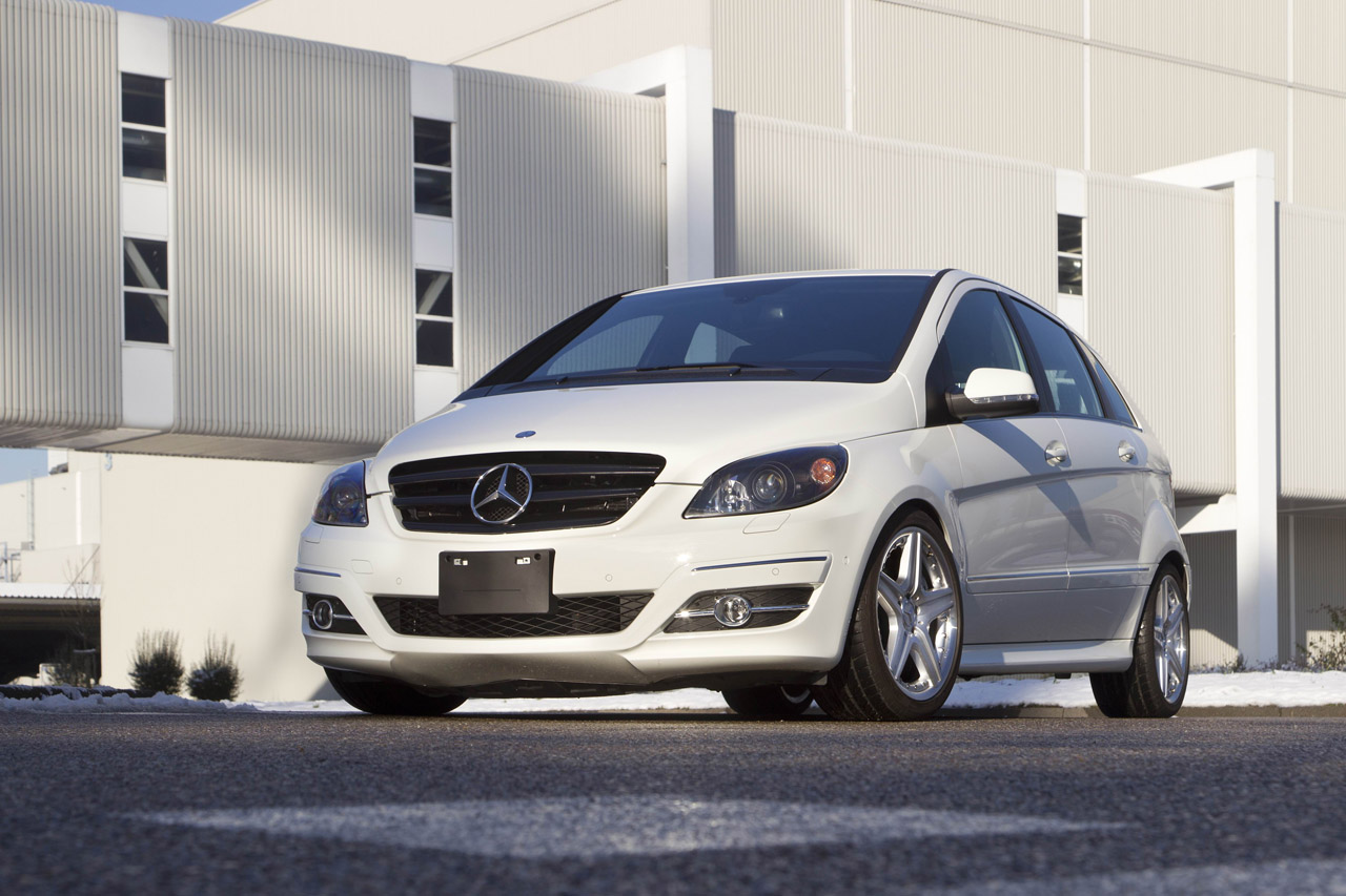http://4.bp.blogspot.com/_pXnW36GSjVA/TRGDwMvUS6I/AAAAAAAAEIM/7F5KouvETMs/s1400/Mercedes-Benz%2BB55.jpg