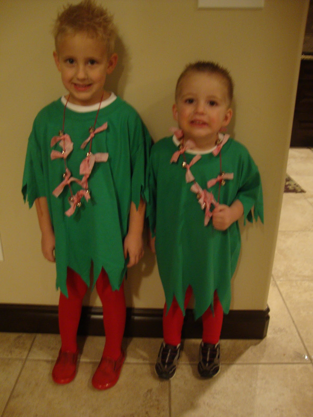 dress up like an elf