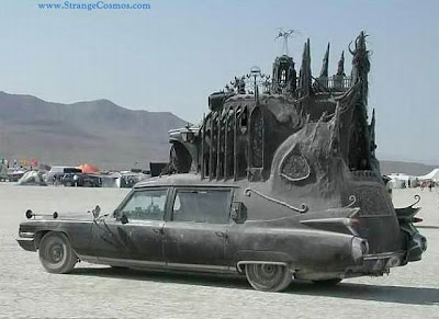 صور سيارات غريبة  Caddy+witches+car