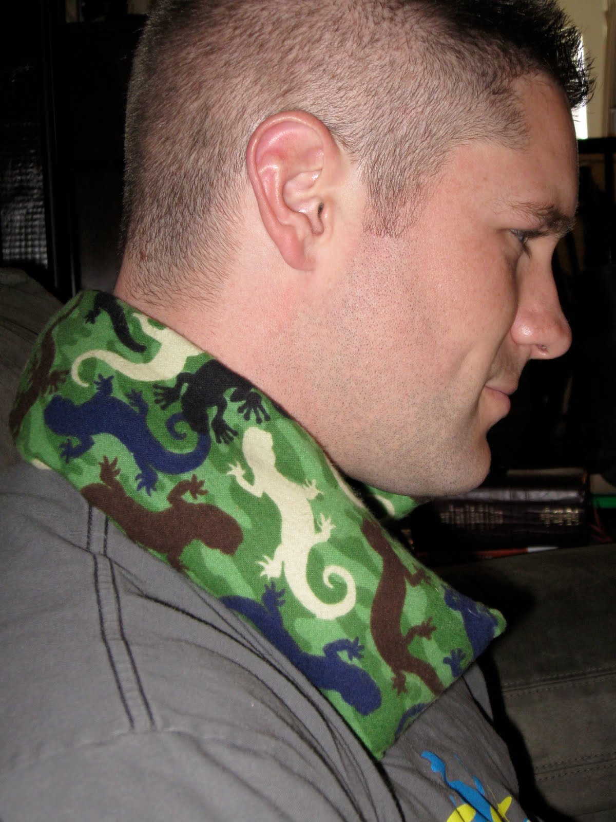 The Family Scientista Hot/Cold Neck Wrap for Dad