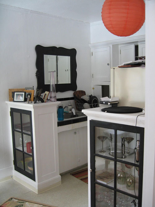 a perfect gray mirrors in the kitchen