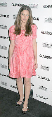 Amanda Peet Fashion Gives Back