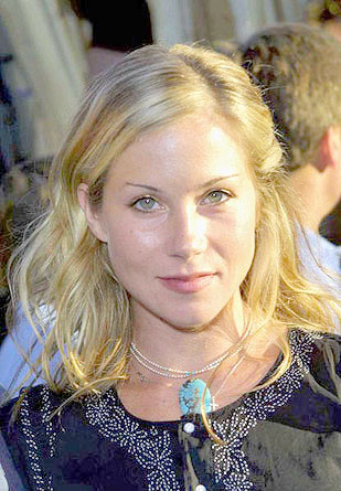 [christina-applegate-universal-ampitheater.jpg]