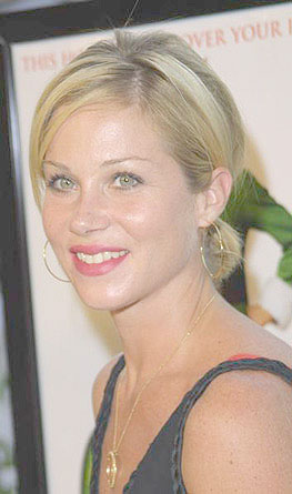 [christina-applegate-elf-special-screening.jpg]