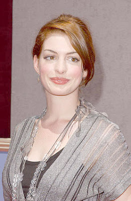 Anne Hathaway The Princess Diaries 2