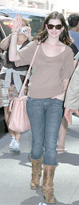 Anne Hathaway MTV's TRL Taping