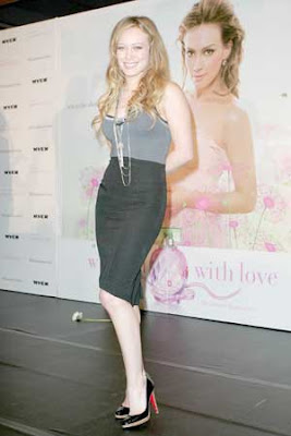 Hilary Duff Australia Launch Wrapped With Love Pictures