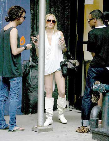 [Lindsay+Lohan+New+York+Pics+(2).jpg]