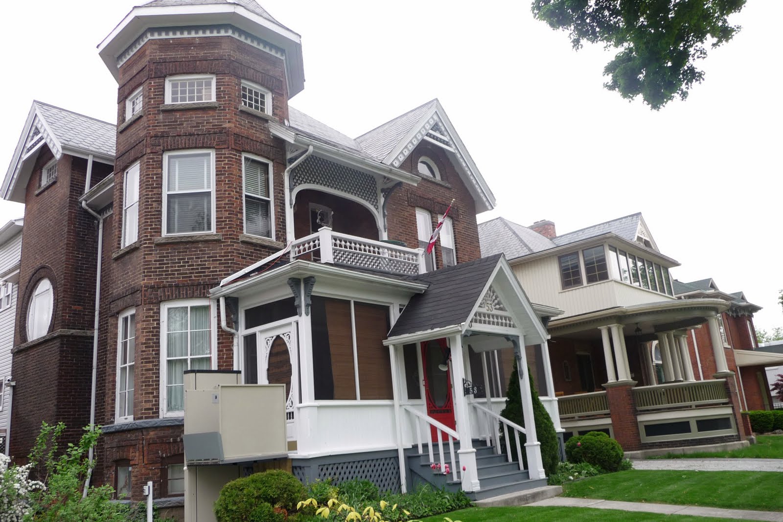 വഴിയമ്പലങ്ങള്‍ Windsor , Ontario