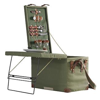 [picnictrunkwithtable.jpg]