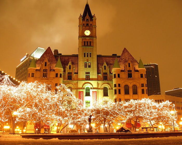 [Night_Landmark_Center_big.jpg]