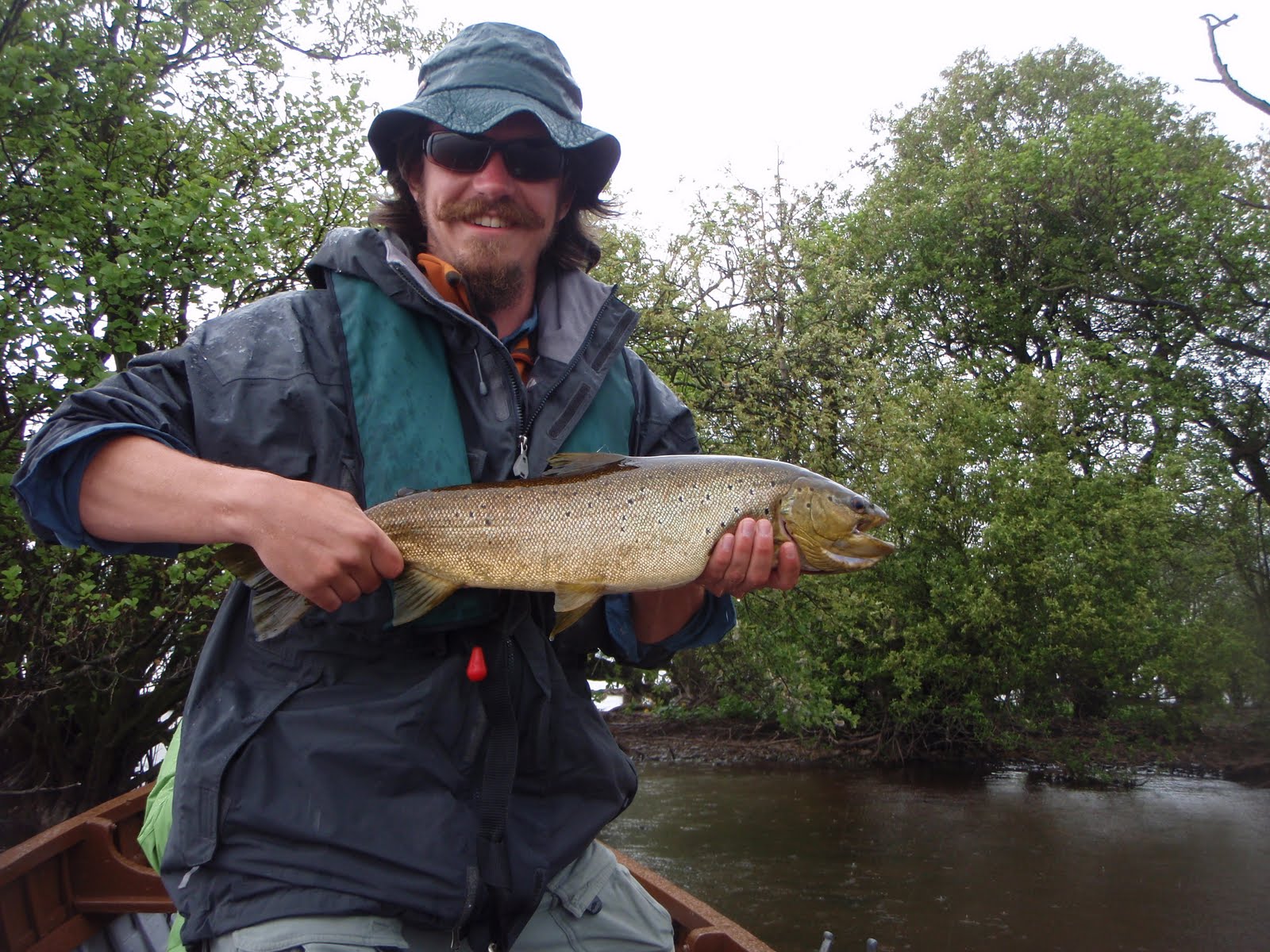 Scottish Fishing Guide 7lb Loch Lomond Trout