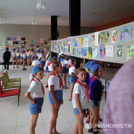 El campamento infantil de descanso más famoso de la URSS celebra medio siglo de existencia 127087105