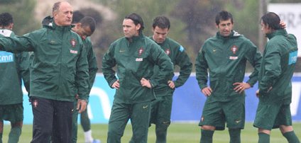 [caretas+e+mÃ£os+nas+cinturas.bmp]