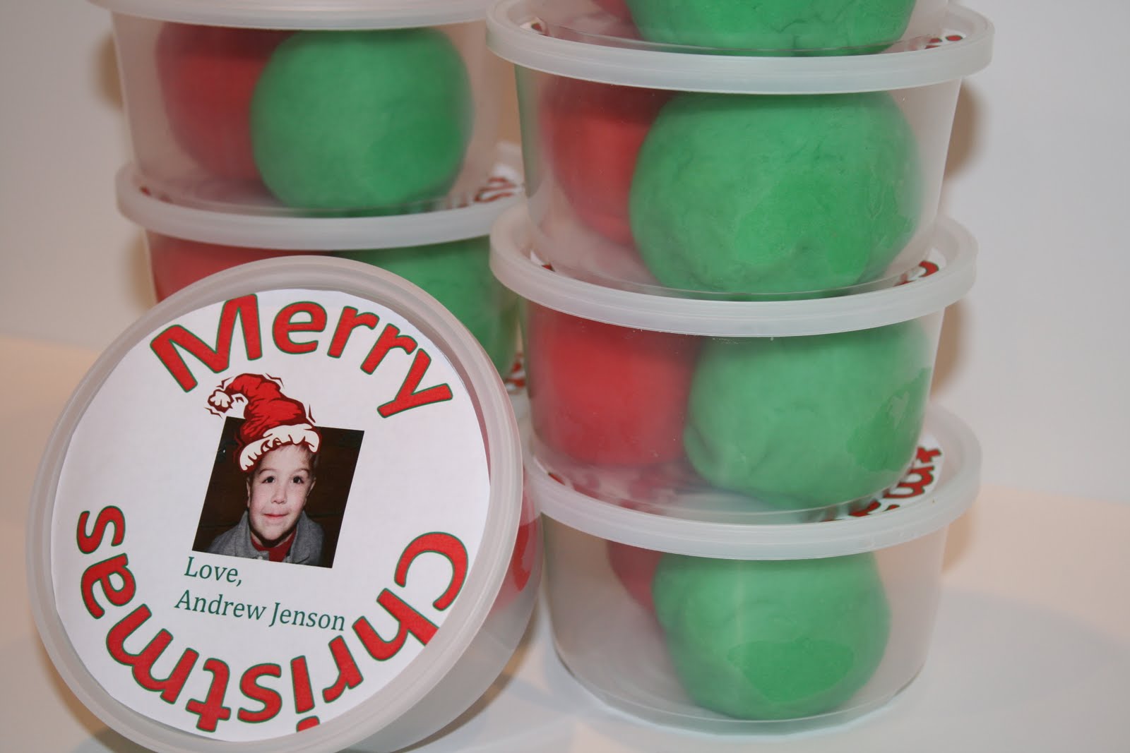 everything to entertain Homemade Play Dough