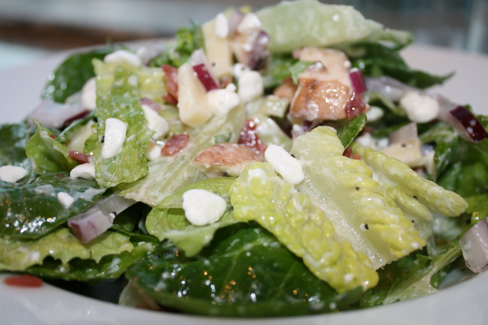 everything to entertain The Most Delicious Spinach Salad In The World