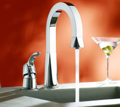 Moen S658 ShowHouse Divine Single Handle High Arc Pullout Bar Faucet
