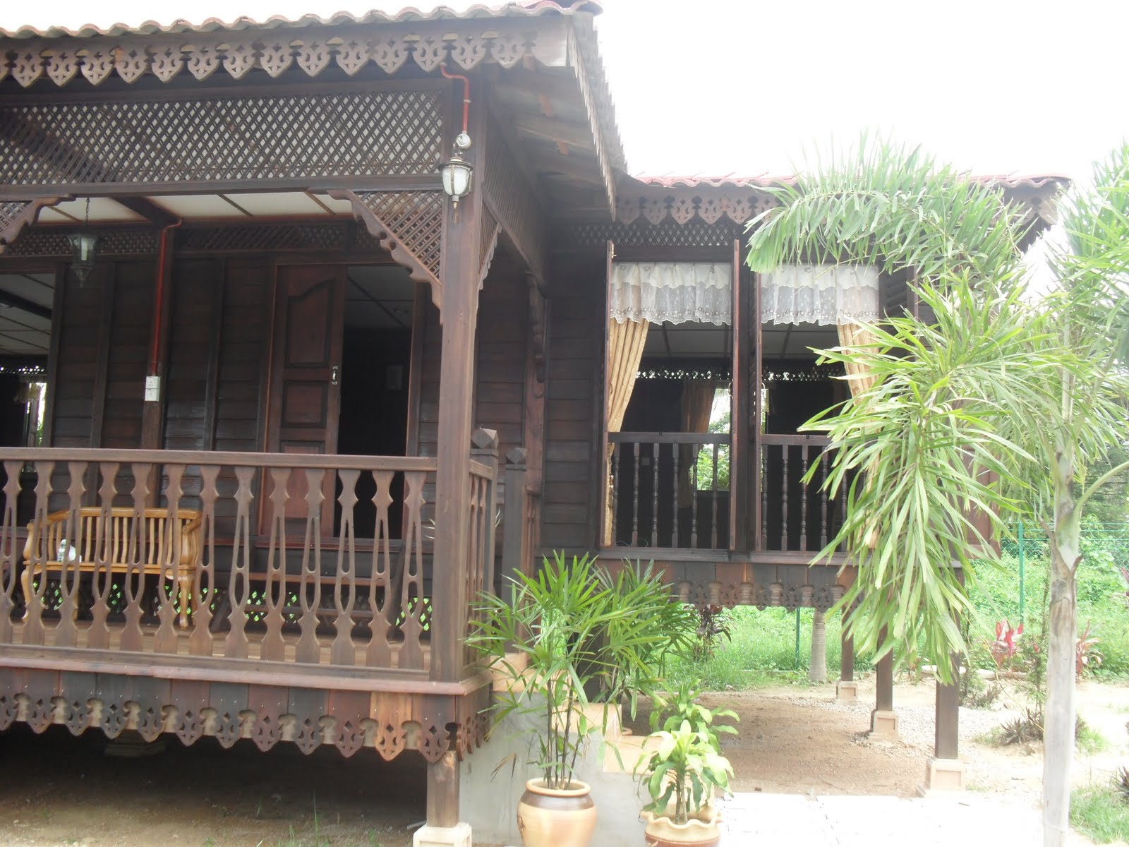 pondokstyle-gazebos&pergolas: PROJEK RUMAH ALA-ALA KAMPUNG