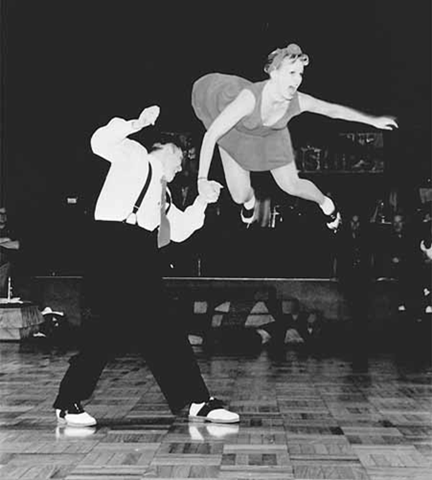 [swing-dancers1.png]