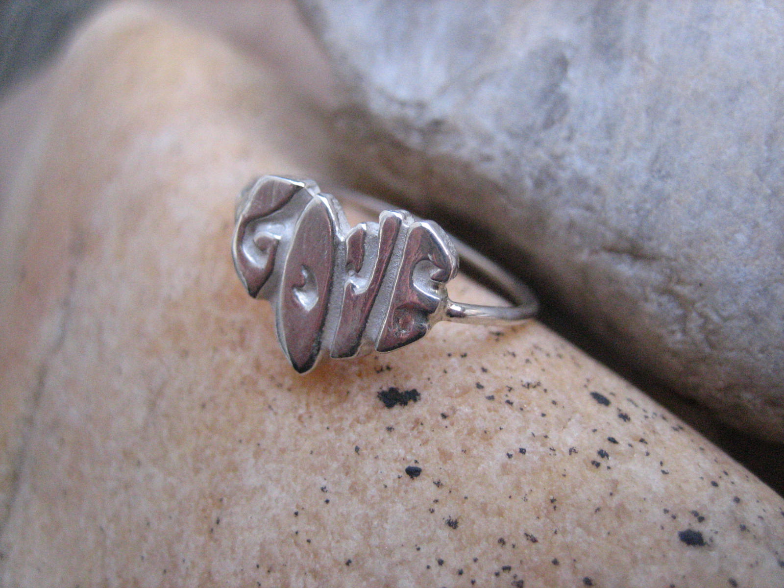 [ring+love+silv.jpg]