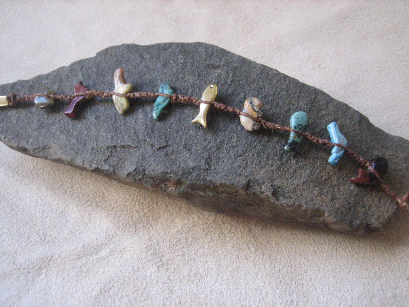 [bracelet+fetish+fish+gold.jpg]