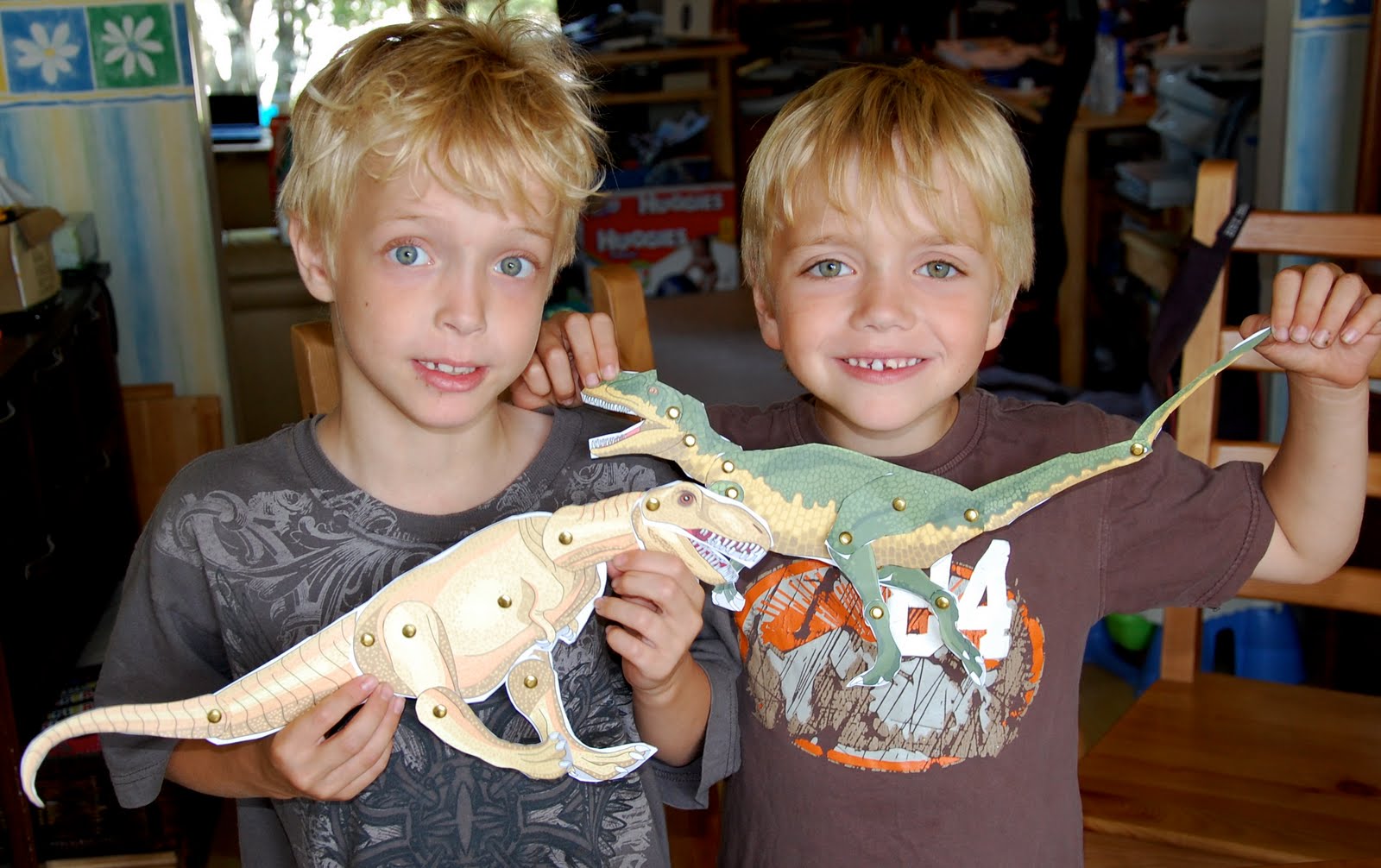 Tara's View on Books: Dinosaurs on the Move *review*