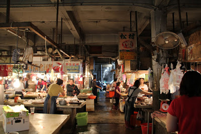 鴨母寮市場(光復市場)2010.5