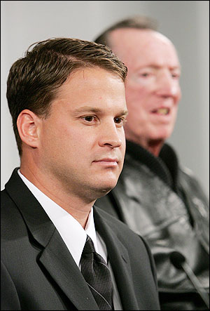 [Lane+Kiffin2.jpg]