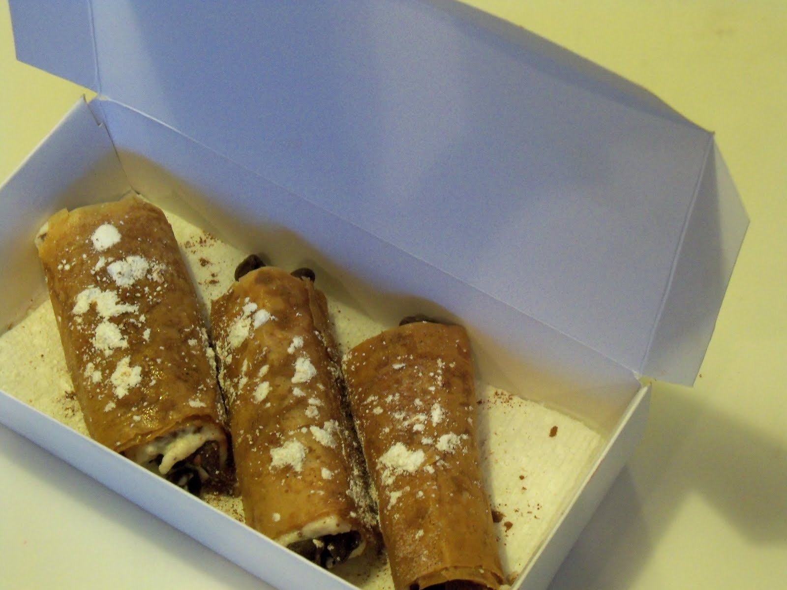[Cannoli+Craze+002.JPG]