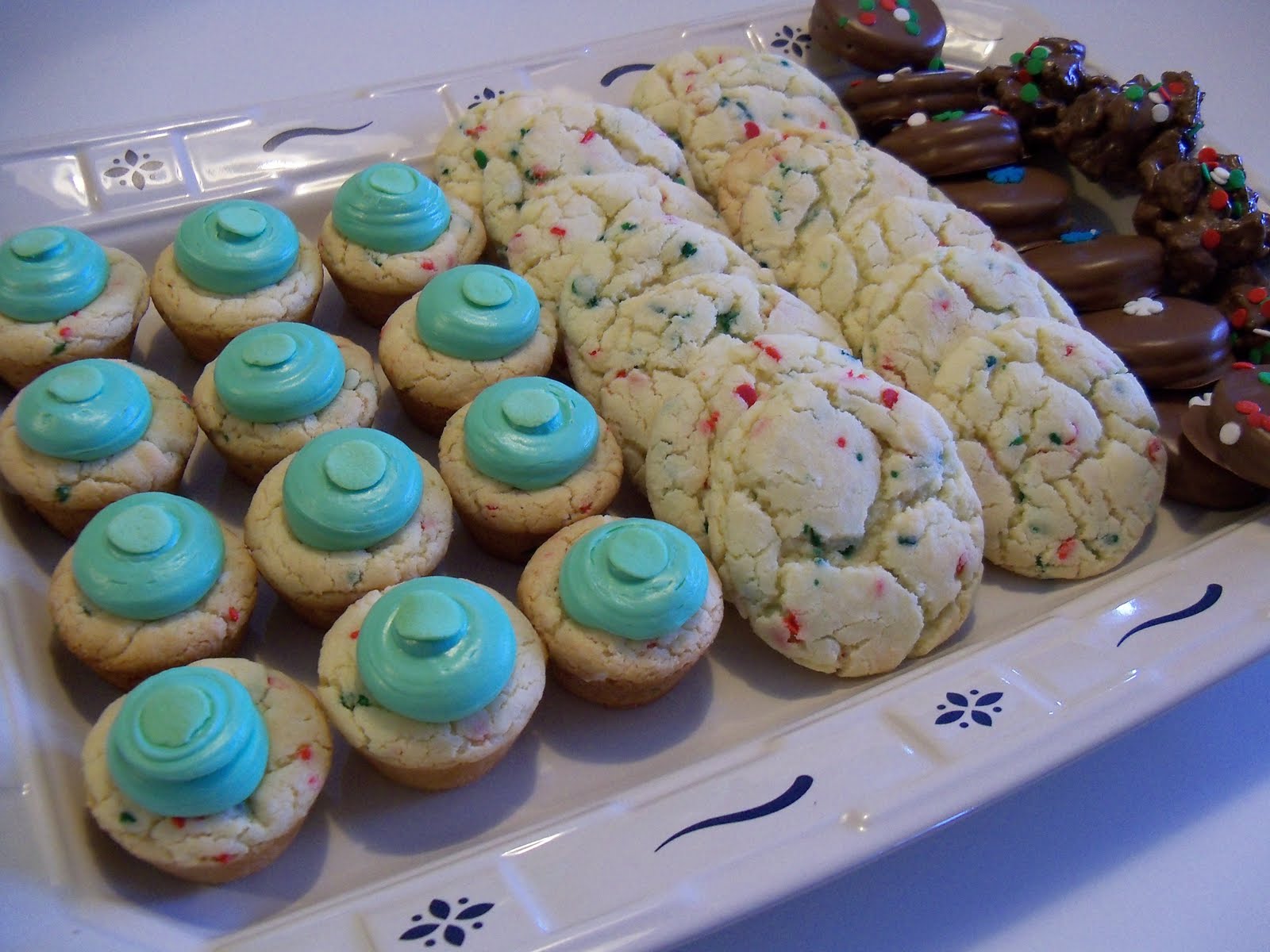 [Christmas+Cookies+and+Diva+Brunch+014.JPG]