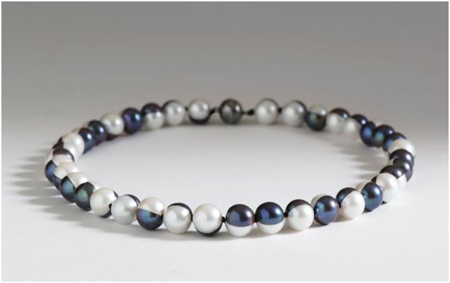 hollow+pearl-jewelry+3.jpeg