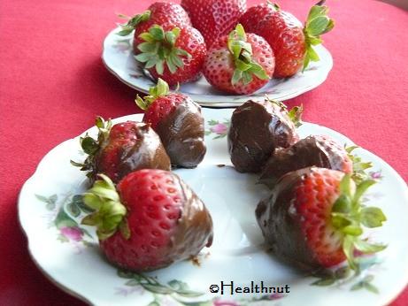 [ChocolateCoveredStrawberries2.JPG]