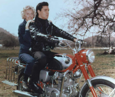 Elvis%26Barbara_Stanwyck.jpg