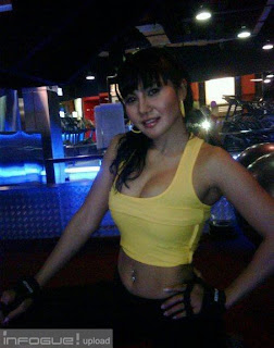 Foto Novita Semok