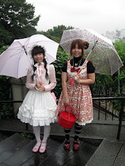 Pretty Parasoled  Harajuku Girls