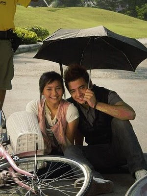 Dafi feat. Gita Gutawa - Dua Hati Menjadi Satu MP3 Dafi feat. Gita Gutawa - Dua Hati Menjadi Satu MP3