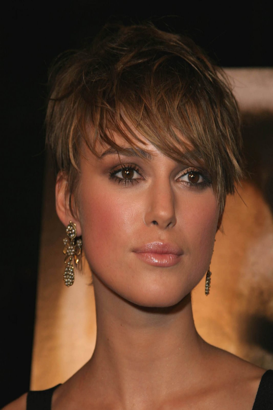 Keira Short Hair