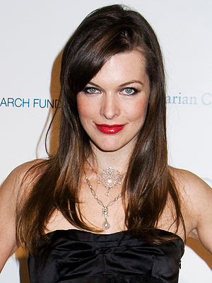 milla jovovich breast