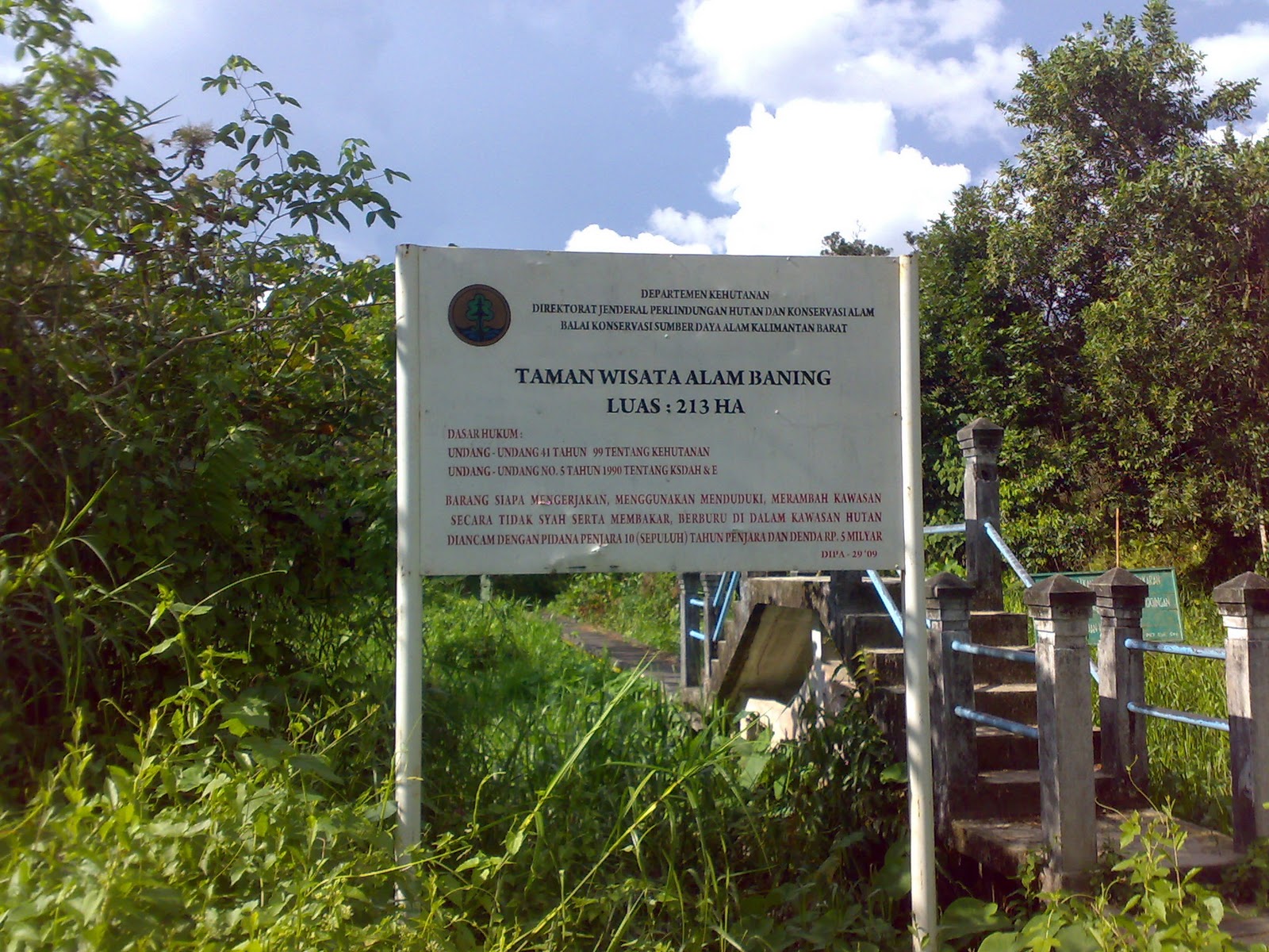 Geo Sintang Blog's: Hutan Wisata Baning