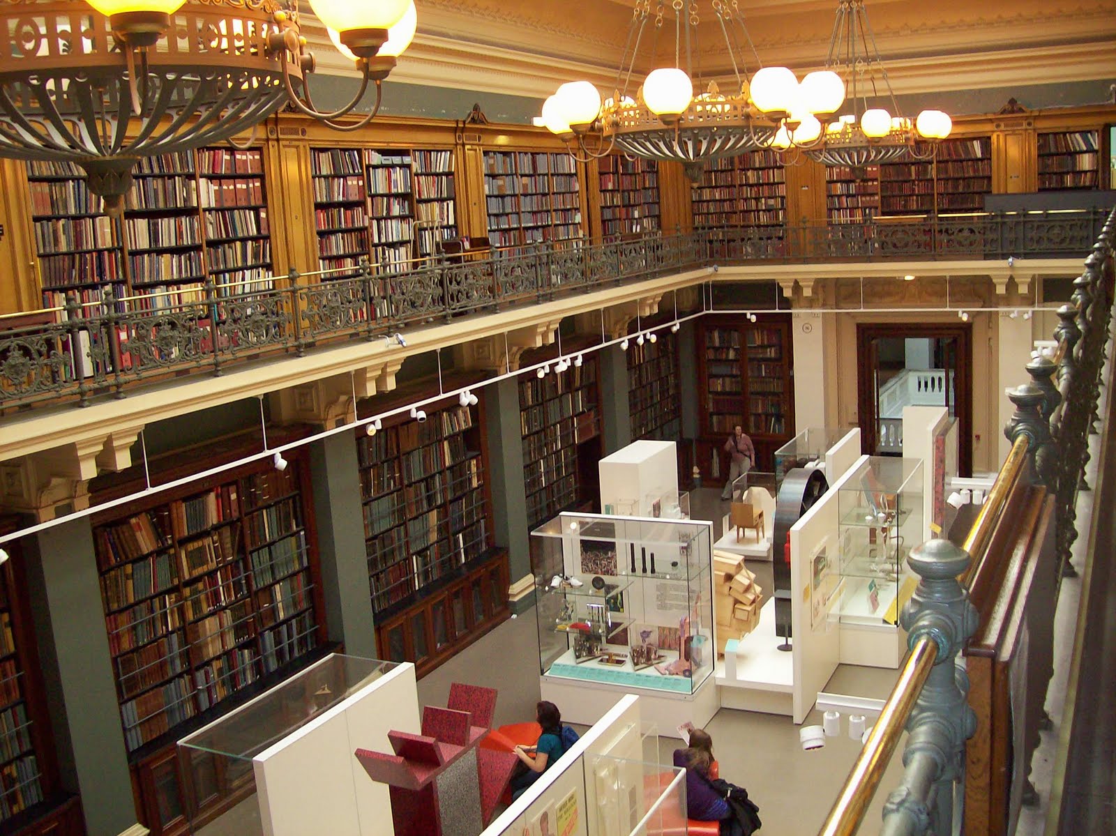 gillianizor National Art Library Victoria and Albert 15 July 2010