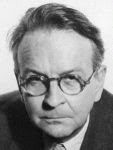 A black and white photo of Raymond Chandler.