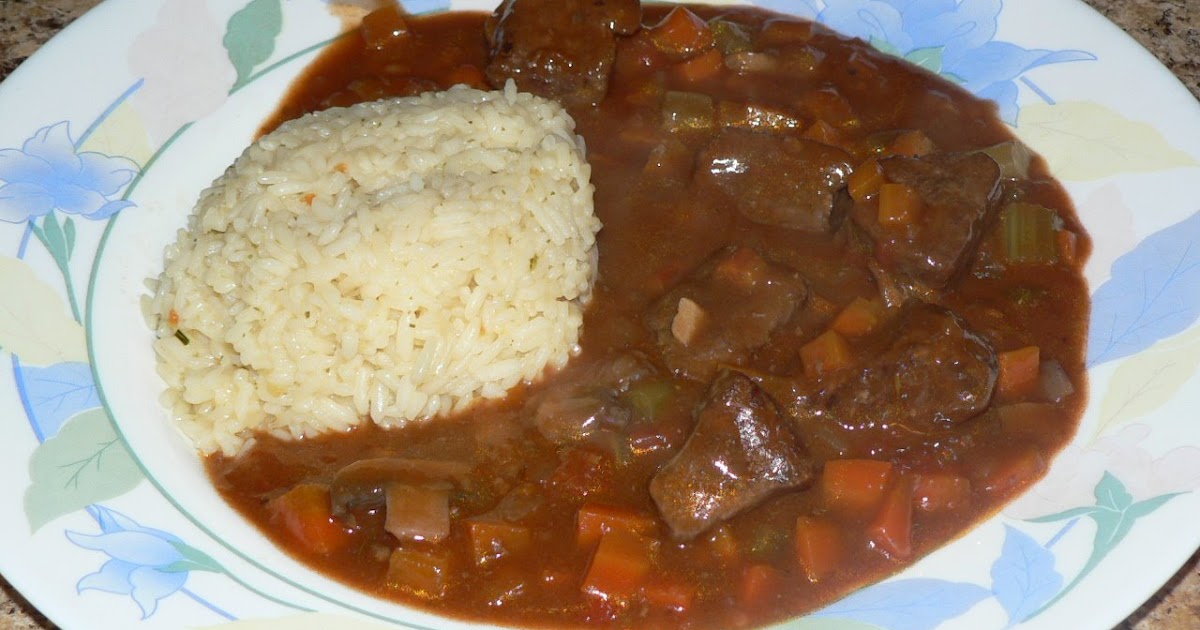 Maison Moderne Ossature Bois : Cuisine chic et simple Boeuf braisé au vin rouge de Vivianne Maison Moderne Ossature Bois : Cuisine chic et simple Boeuf braisé au vin rouge de Vivianne
