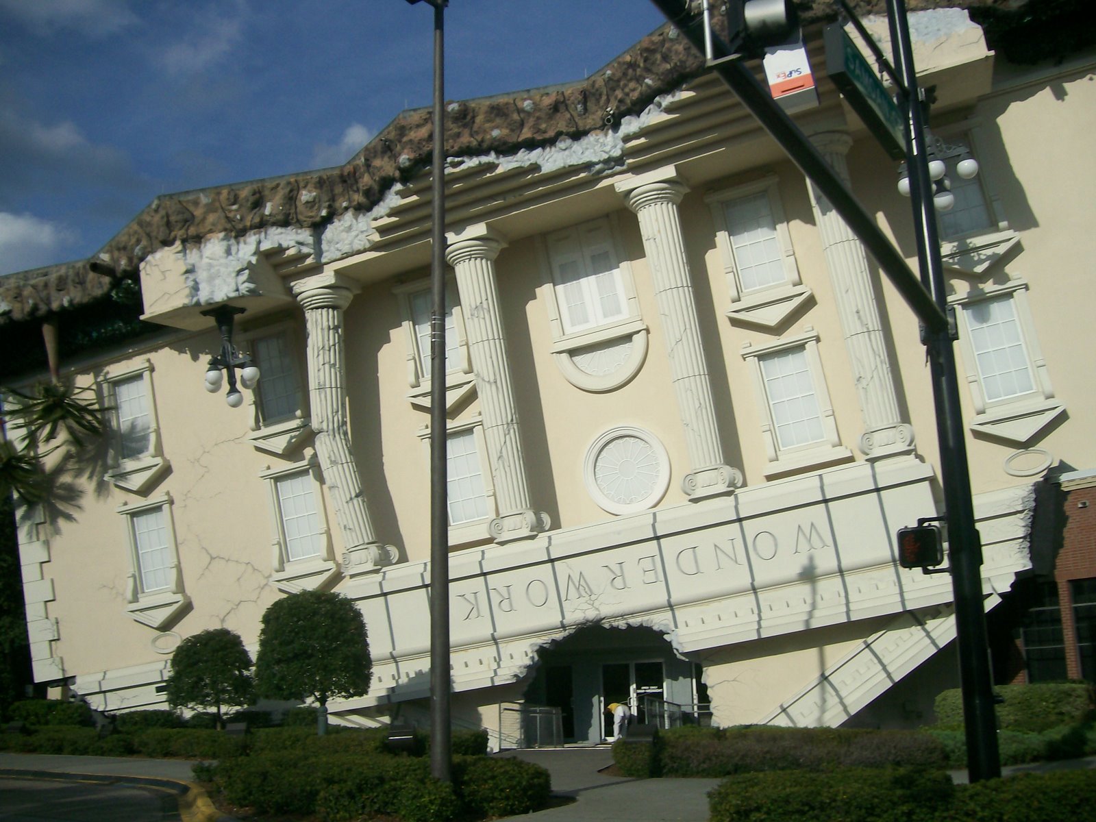 [100_1210.JPG]