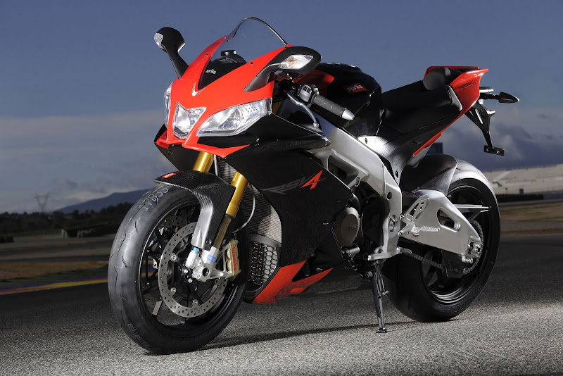 Gambar Motor Aprilia RSV4 Factory 2010