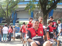EU FRENTE AO MARACANÃ